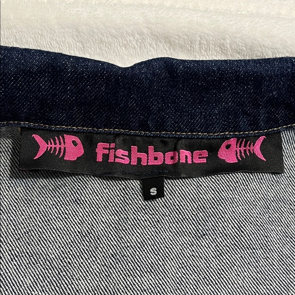 Cropped Denim Jacket - Picture 4 of 6